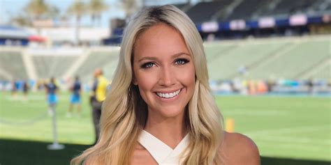 ashley brewer salary|Ashley Brewer Bio, ESPN, Age, Family, Husband, Net。